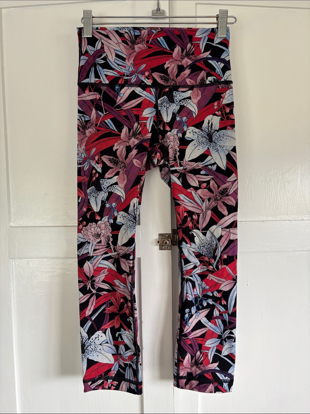 lululemon athletica Botanical Print Leggings in Black, Red, Pink, Blue